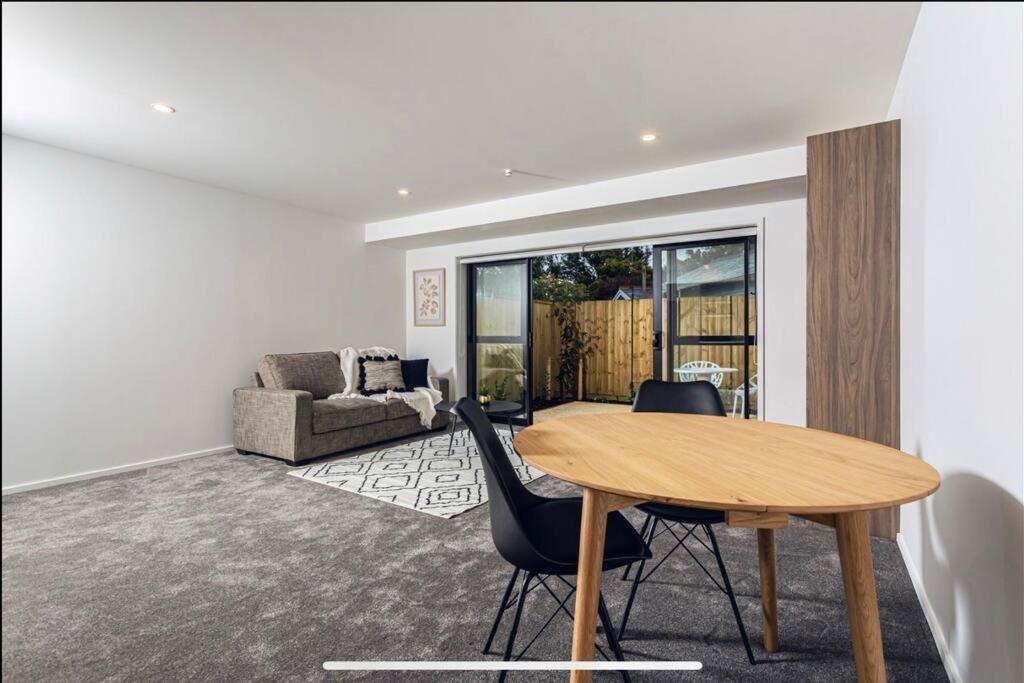 City Centre Apartment Close To Hagley Park Christchurch Esterno foto